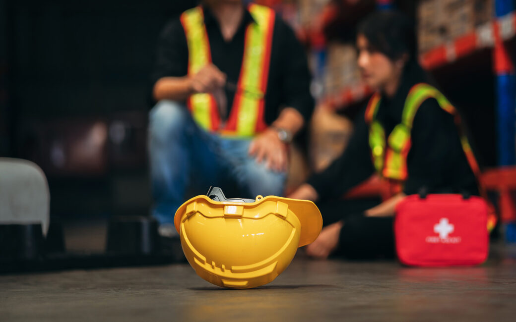 Worker has an accident while working in a warehouse